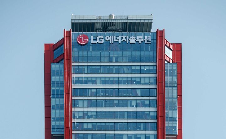 LG能源解决方案，与前一季度相比营业利润129%↑"美国工厂正式启动"