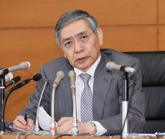 日本银行15年上半年会议记录，物价目标降至2%