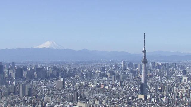 日本内阁府将 4-6 月季度 GDP 年增长率上调至 2.2%，受个人消费增长 0.2% 至 0.4% 的推动