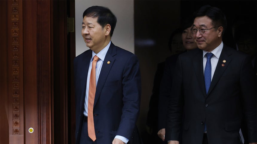 具润哲:"为应对消费制约的可能性，将制定完善方案"