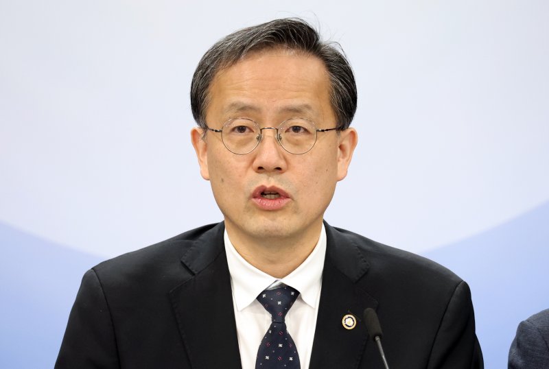 韩国政府决定追加30亿美元的石油公司信贷额度适时进口原油支援