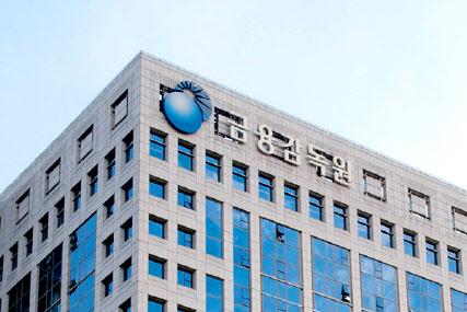 金融监督院与地方金融控股..